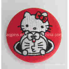 Insigne de bouton de bidon de broderie de Hello Kitty de haute qualité (bouton badge-68)